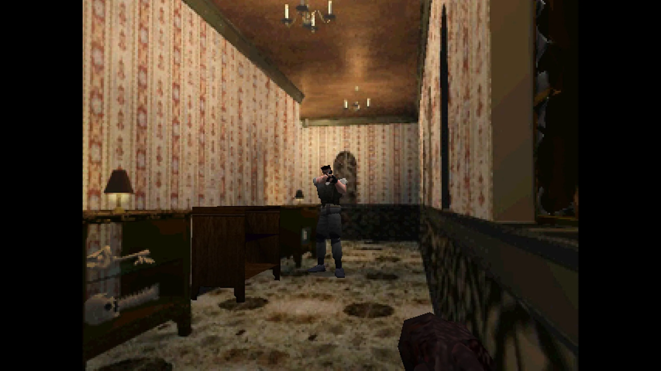 Chris Redfield chuẩn bị chiến đấu trong Resident Evil 1