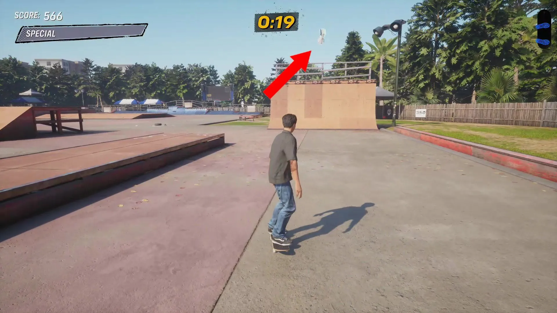 Cọc tiền Cash đầu tiên trên dốc ở rìa phía đông màn chơi Kona Tony Hawk's Pro Skater 3 + 4