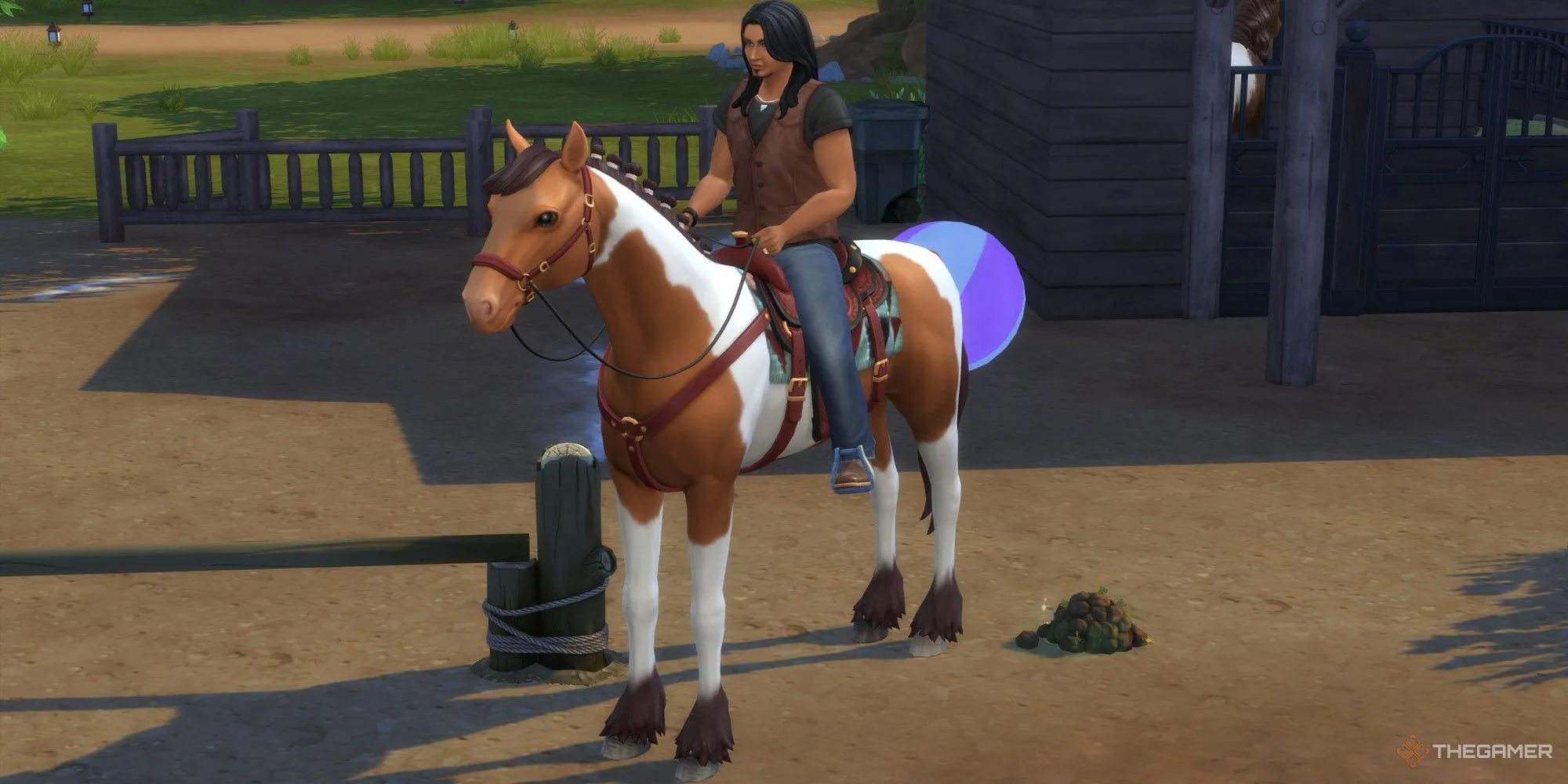Sim đang cưỡi ngựa tại Umber Grove sau khi ngựa vừa đi vệ sinh trong The Sims 4 Horse Ranch.