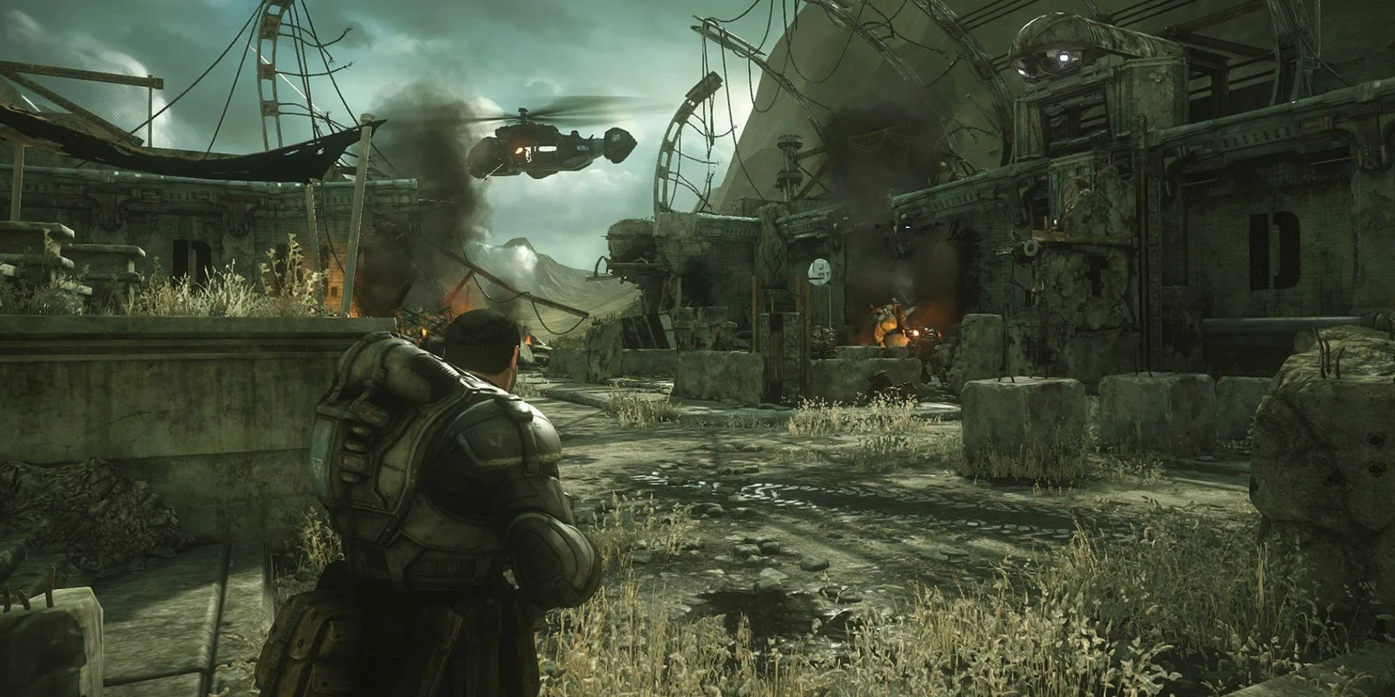 Cảnh chiến đấu được làm lại với đồ họa nâng cấp trong Gears of War: Ultimate Edition